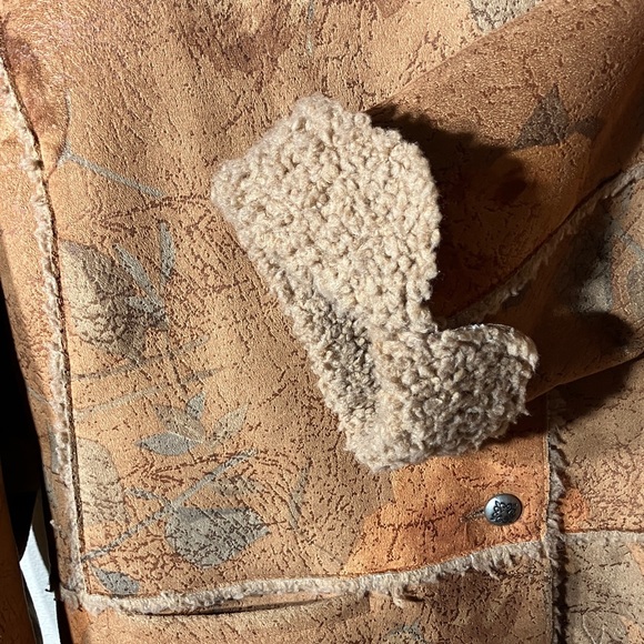 Brown Rose Patterned Teddy Jacket Two Front Pockets‎ Warm Suede Sherpa Style - Picture 6 of 11